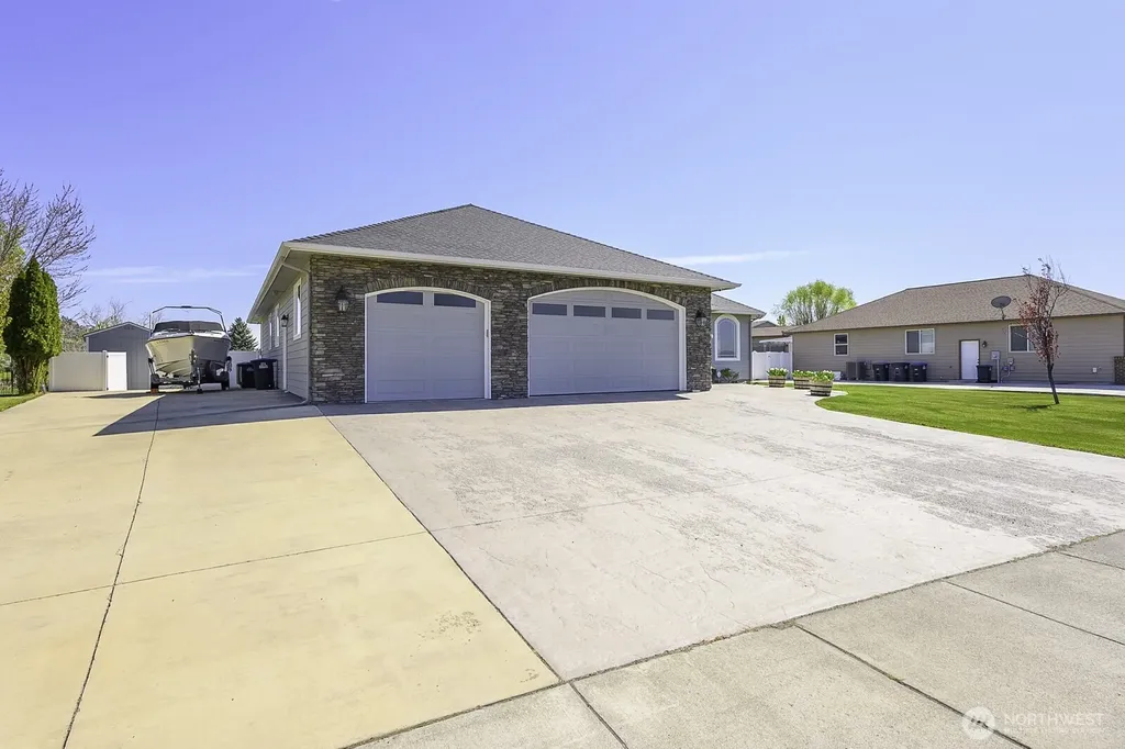 907 S Sand Dune Road Moses Lake WA 98837