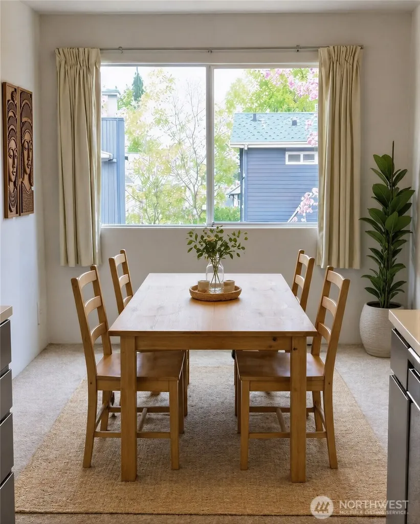 8848 Interlake Avenue N Seattle WA 98103