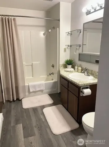 8848 Interlake Avenue N Seattle WA 98103