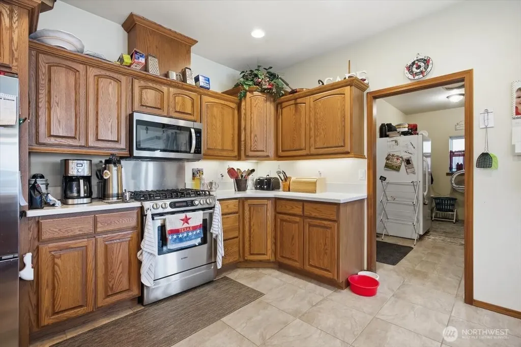 2304 Road 52 Pasco WA 99301