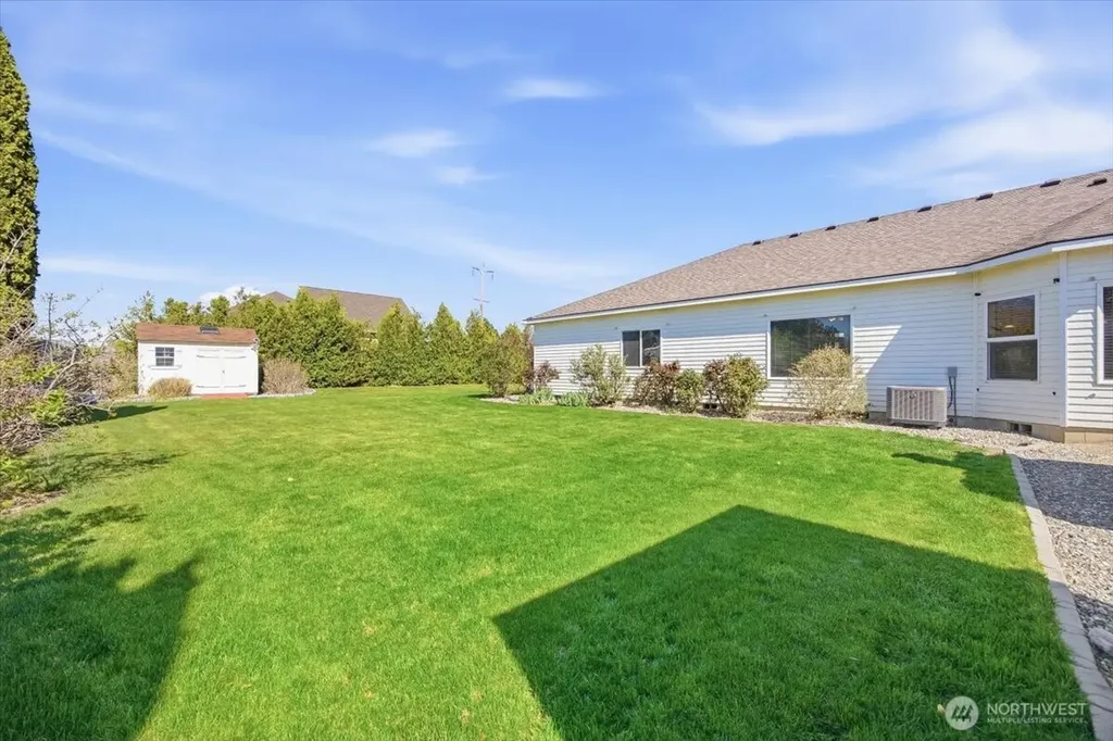 2304 Road 52 Pasco WA 99301