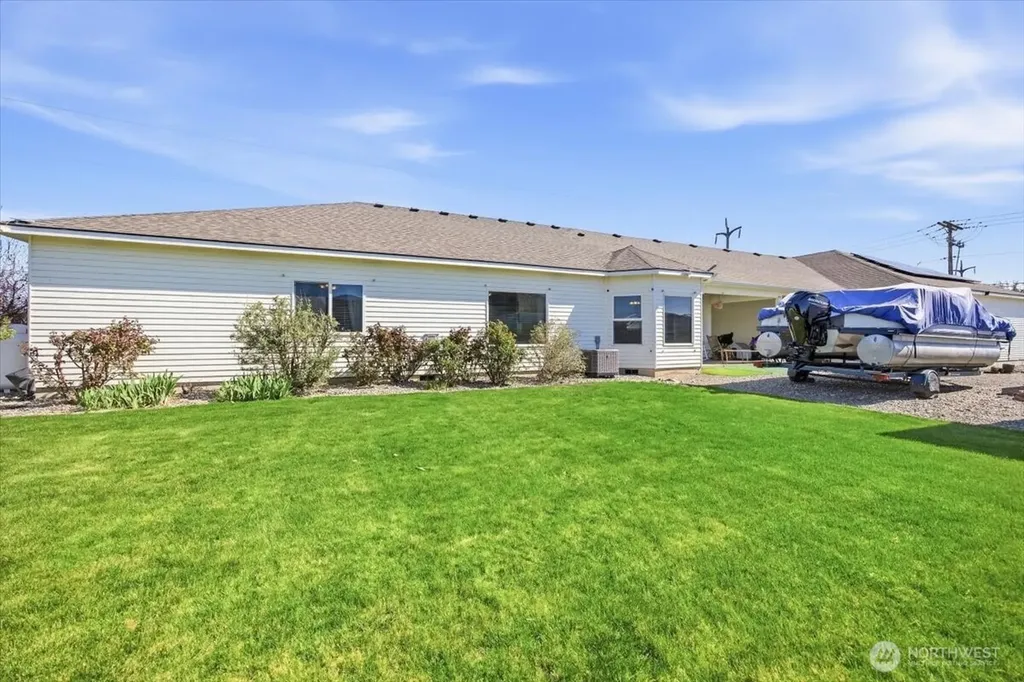 2304 Road 52 Pasco WA 99301