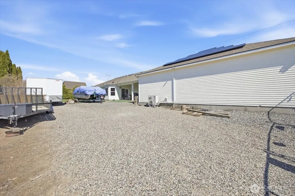 2304 Road 52 Pasco WA 99301