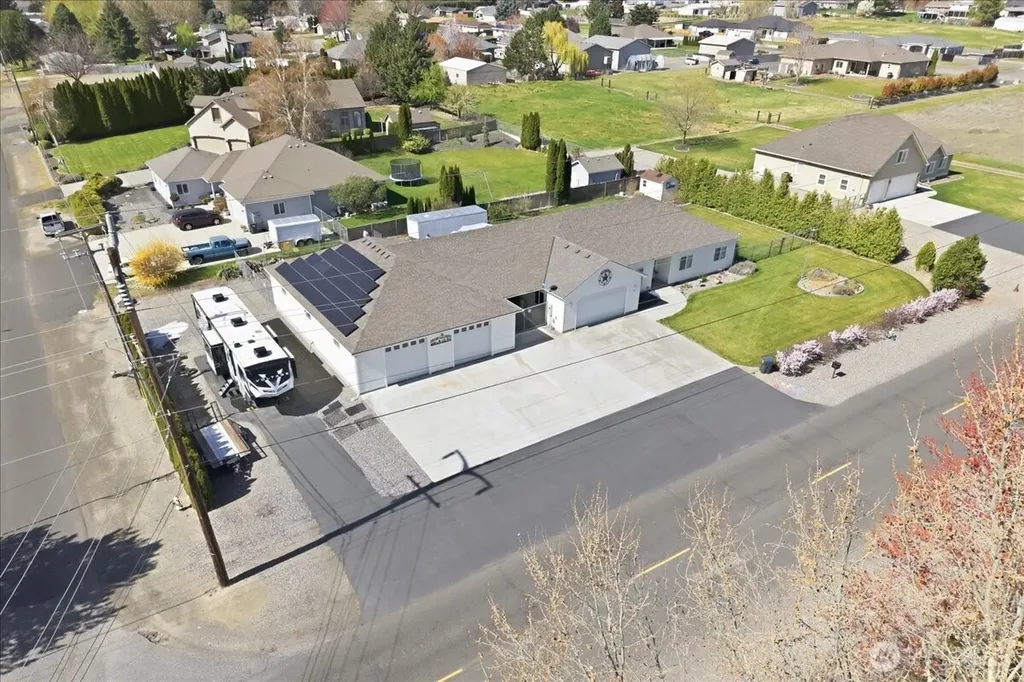 2304 Road 52 Pasco WA 99301