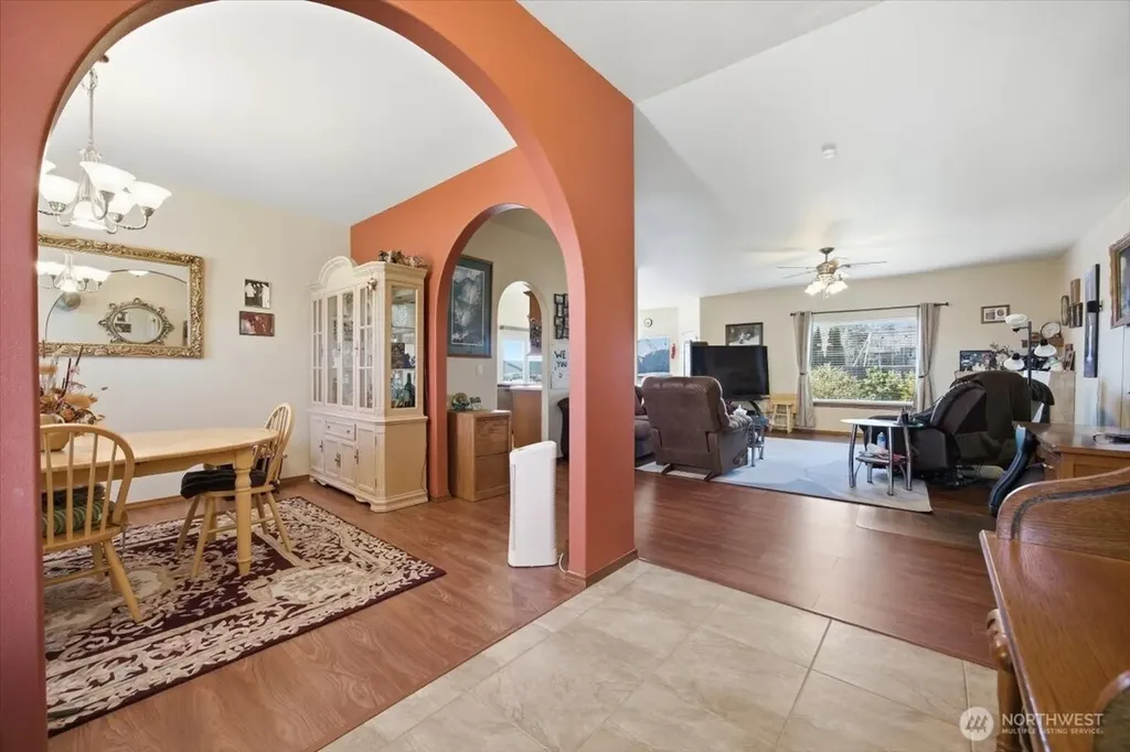 2304 Road 52 Pasco WA 99301