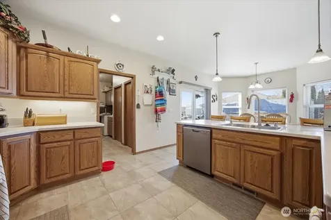 2304 Road 52 Pasco WA 99301