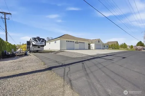 2304 Road 52 Pasco WA 99301