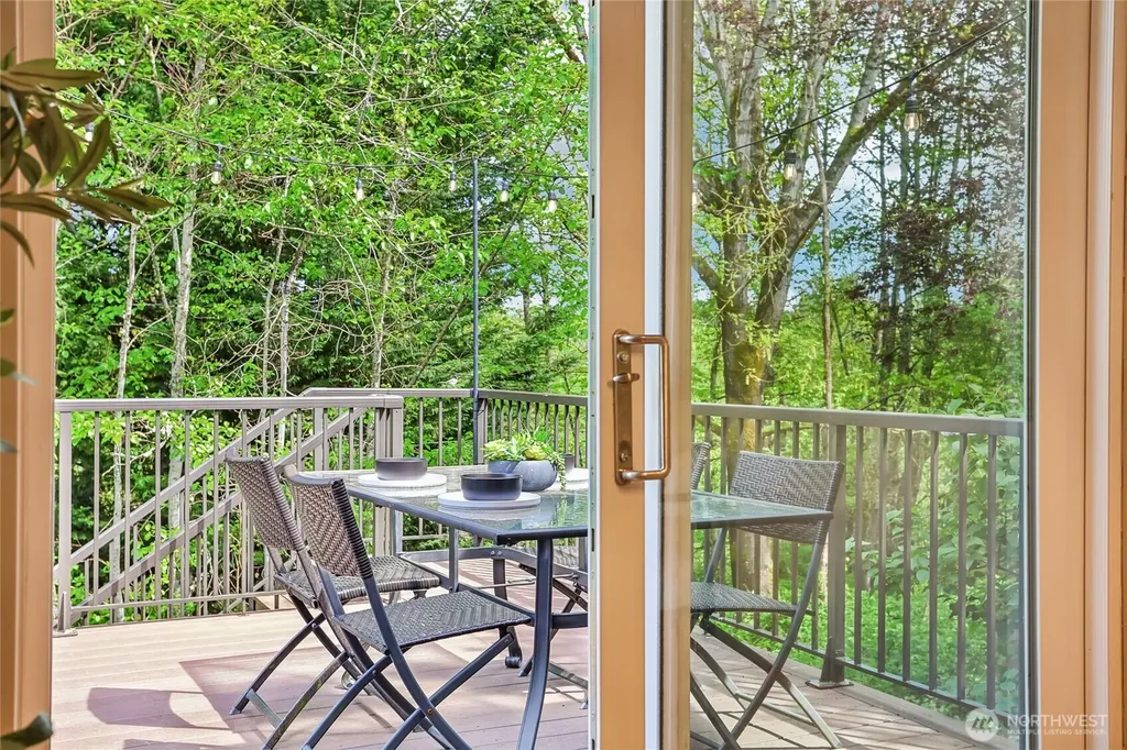 10816 183rd Avenue NE Redmond WA 98052