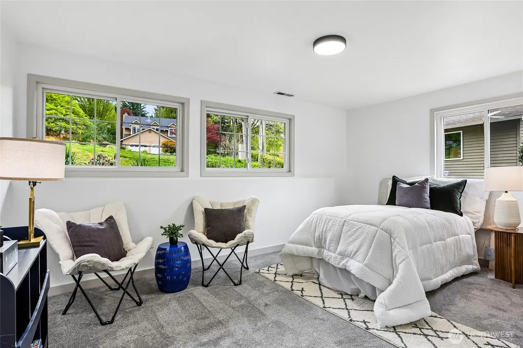 10816 183rd Avenue NE Redmond WA 98052