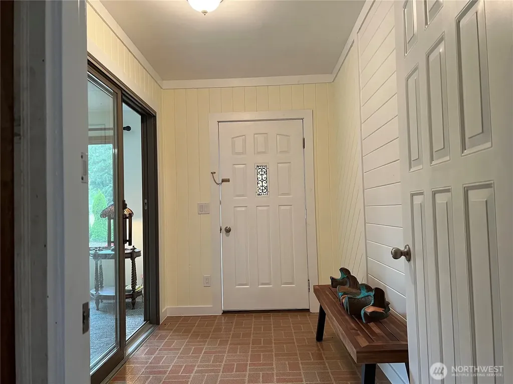 13 Raistakka Road Rosburg WA 98643