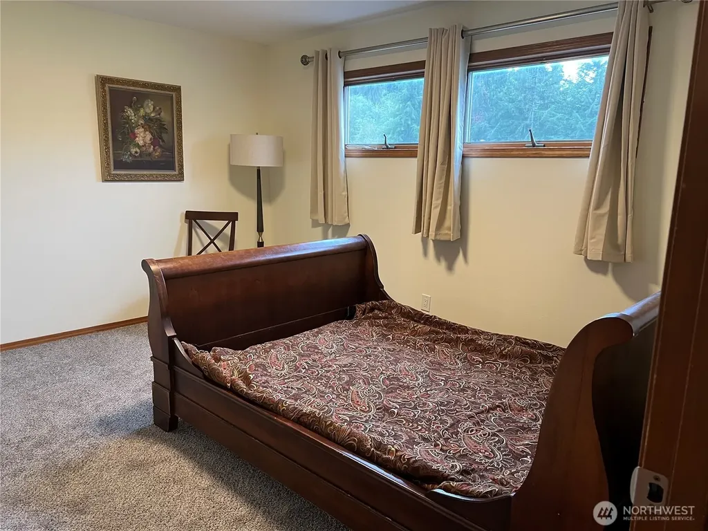13 Raistakka Road Rosburg WA 98643