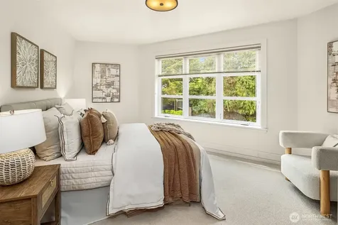 3215 W Lynn Street Seattle WA 98199