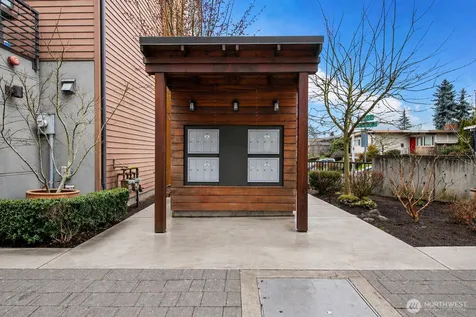3215 W Lynn Street Seattle WA 98199