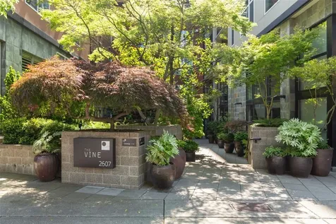 2607 Western Avenue Seattle WA 98121