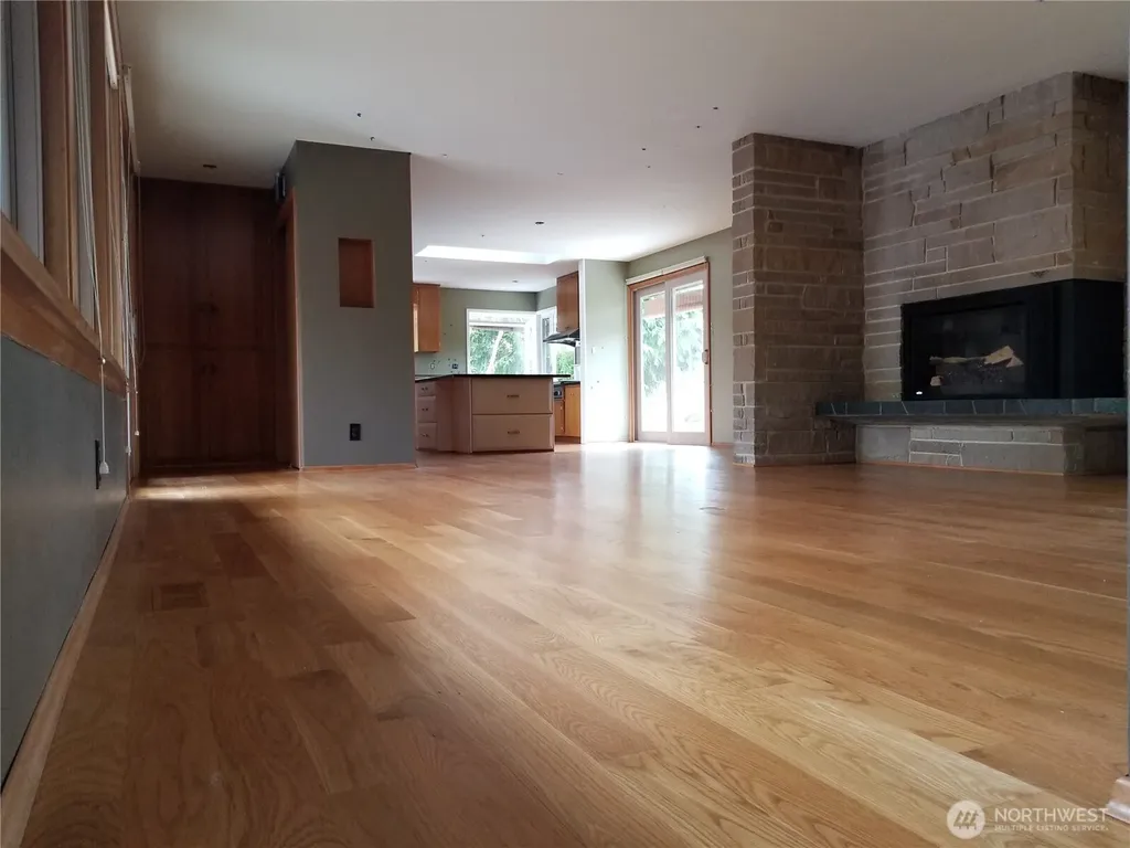 18427 91st Place W Edmonds WA 98026