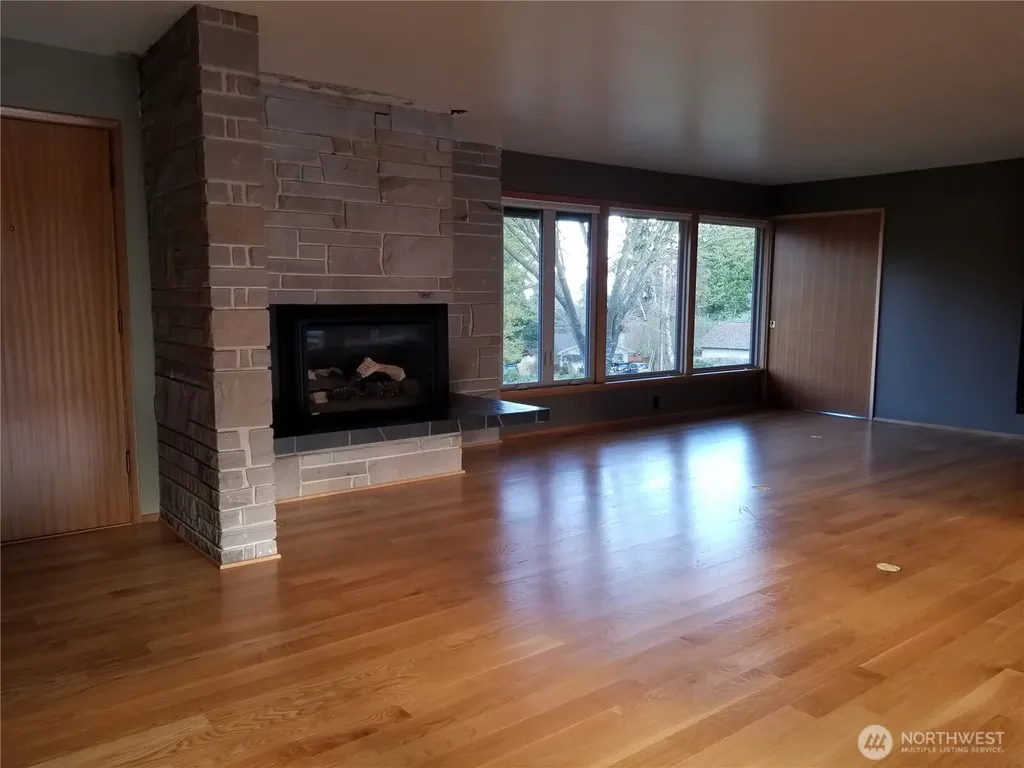18427 91st Place W Edmonds WA 98026