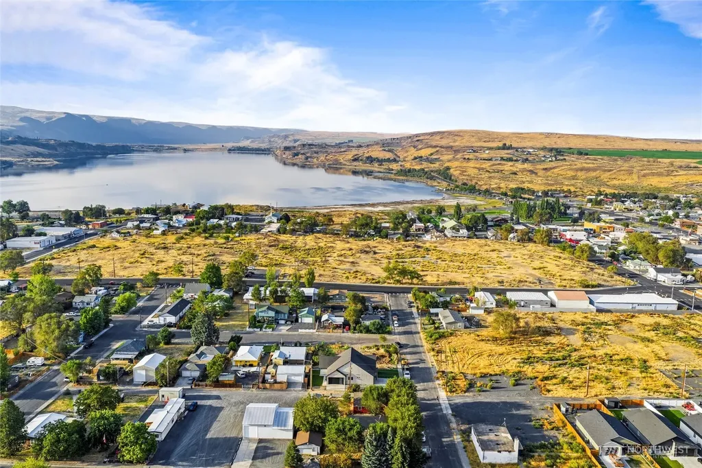 315 Buttercup Street Soap Lake WA 98851