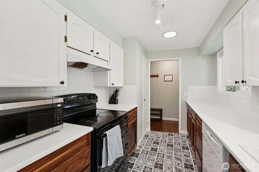 1403 NE 65th Street Vancouver WA 98665
