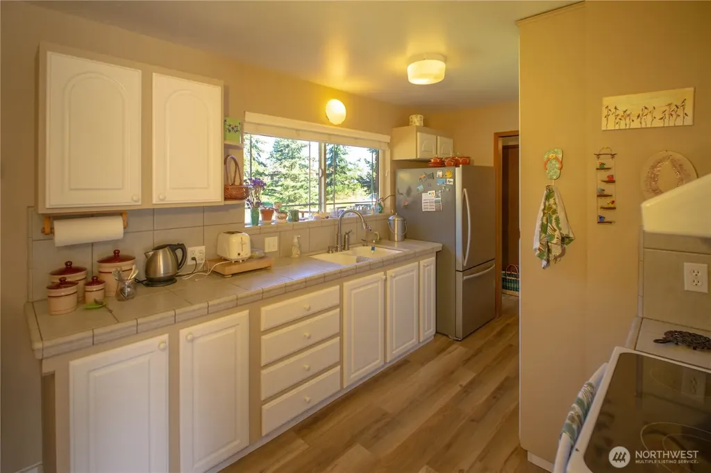 310 E Hillcrest Drive Port Angeles WA 98362