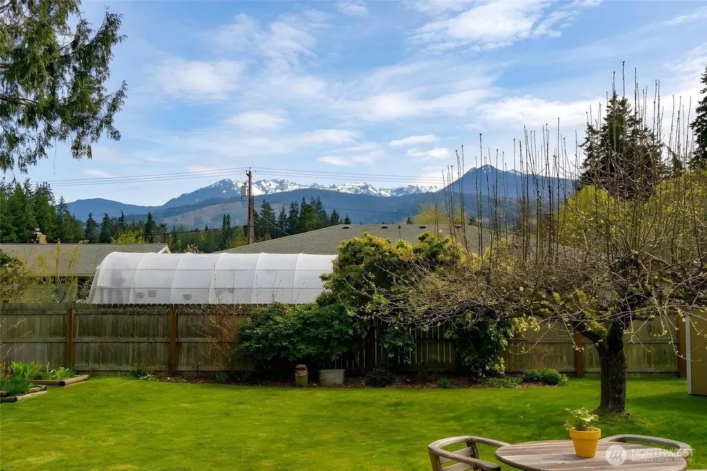 310 E Hillcrest Drive Port Angeles WA 98362