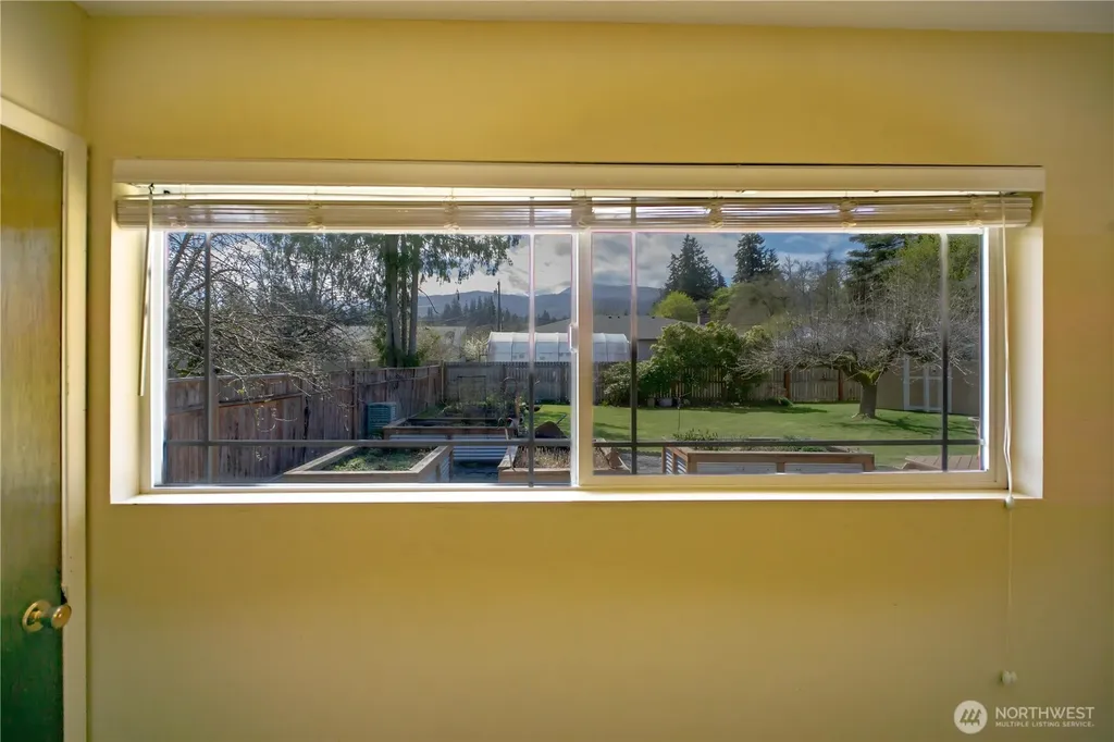 310 E Hillcrest Drive Port Angeles WA 98362