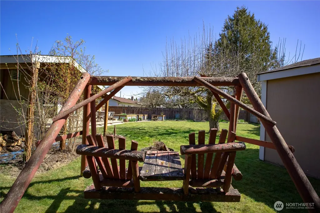 310 E Hillcrest Drive Port Angeles WA 98362