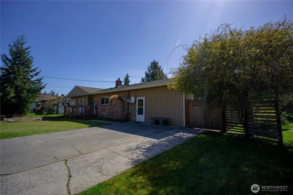 310 E Hillcrest Drive Port Angeles WA 98362
