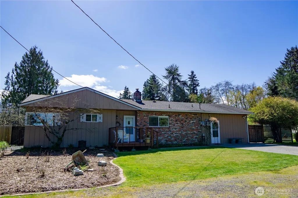 310 E Hillcrest Drive Port Angeles WA 98362