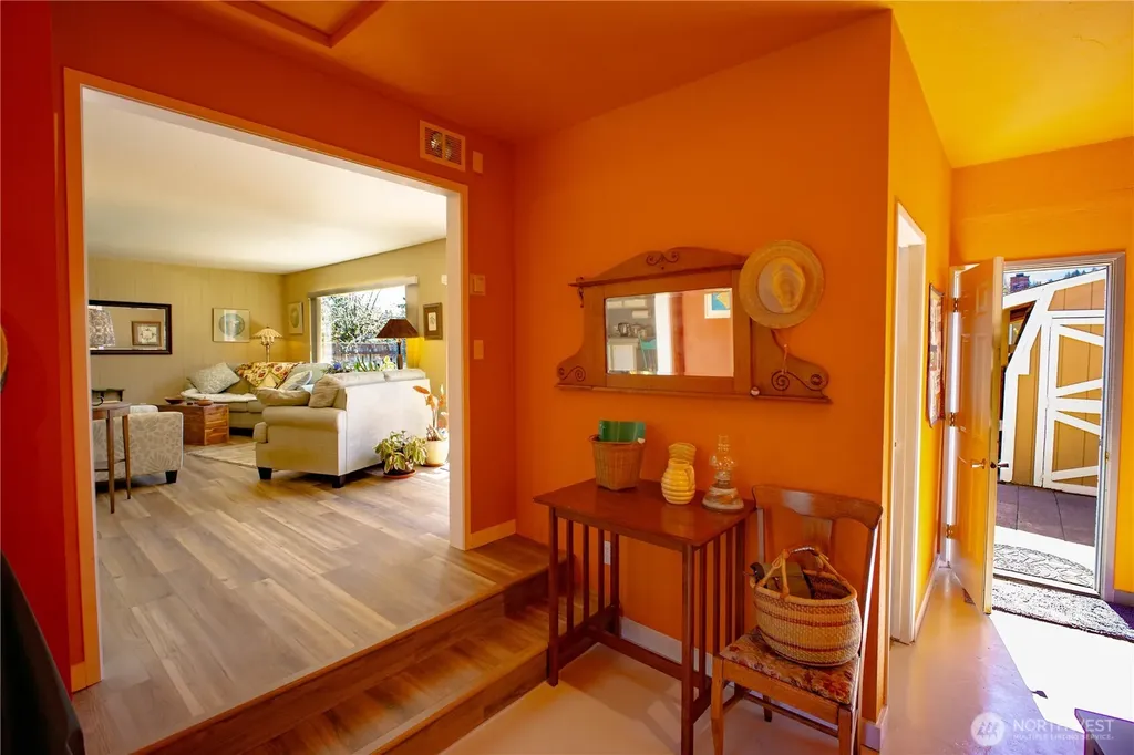 310 E Hillcrest Drive Port Angeles WA 98362