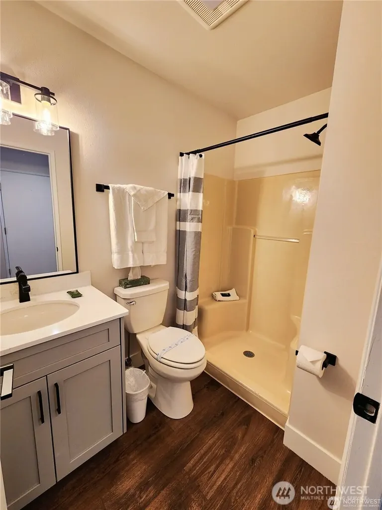 1 Lodge 632-p Manson WA 98831