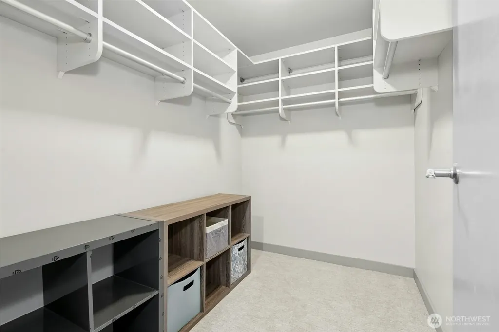 10650 NE 9th Place Bellevue WA 98004