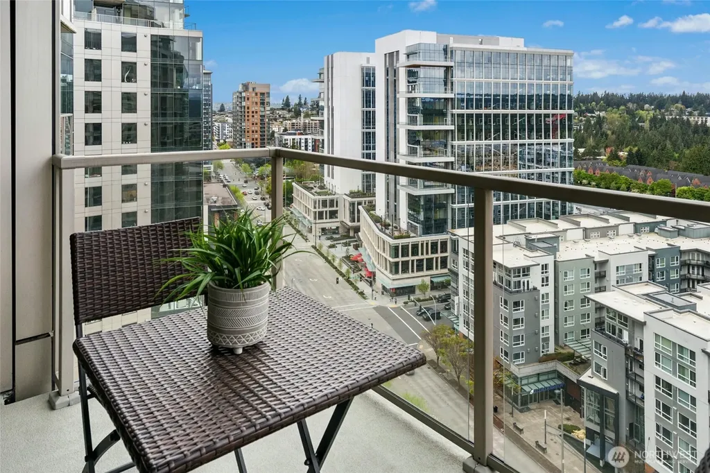 10650 NE 9th Place Bellevue WA 98004
