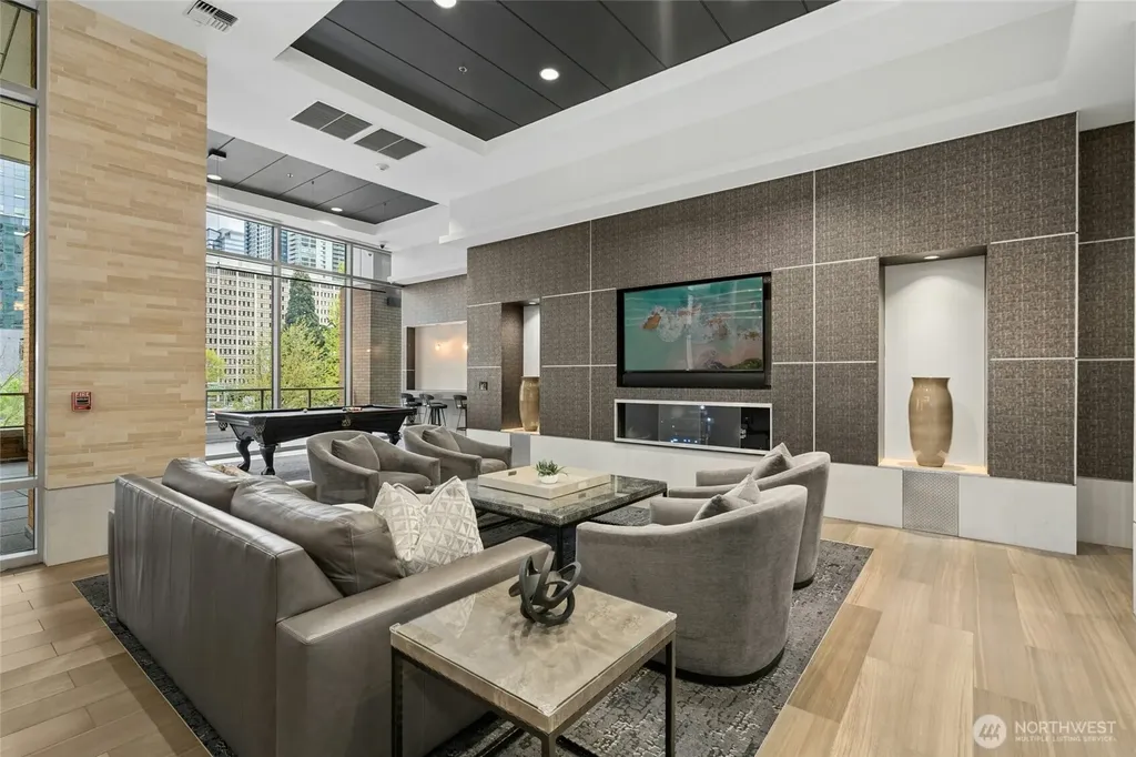 10650 NE 9th Place Bellevue WA 98004