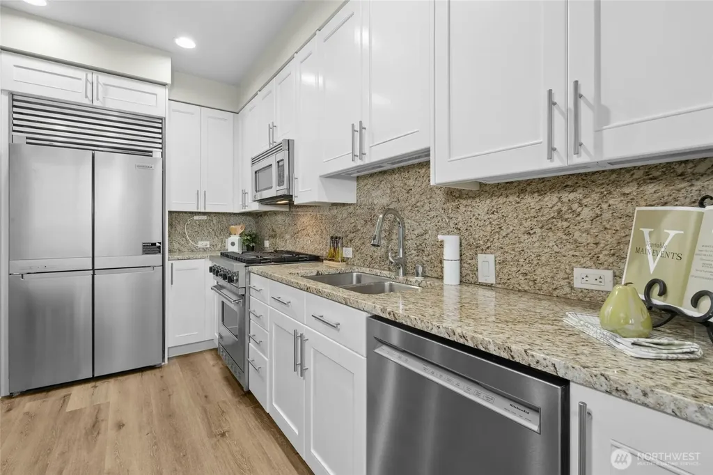 10650 NE 9th Place Bellevue WA 98004