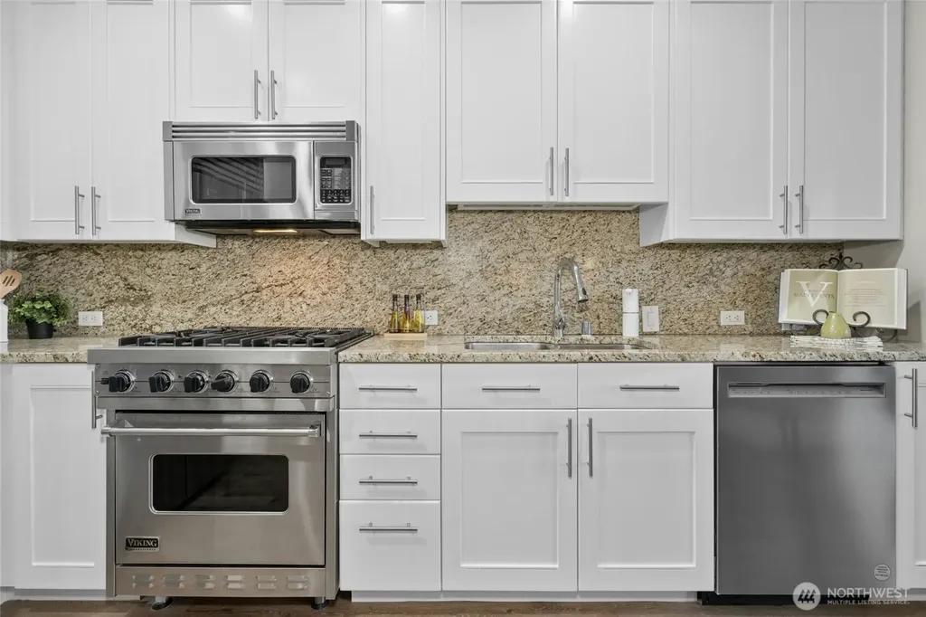 10650 NE 9th Place Bellevue WA 98004