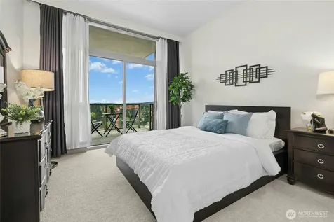 10650 NE 9th Place Bellevue WA 98004