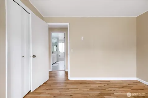 690 Maplewood Loop Oak Harbor WA 98277