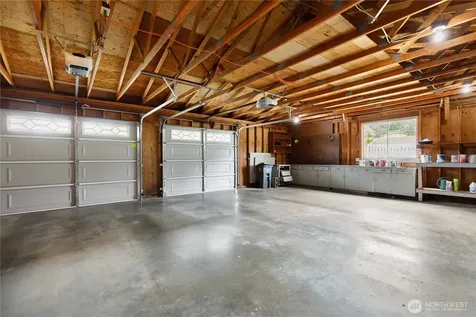 690 Maplewood Loop Oak Harbor WA 98277