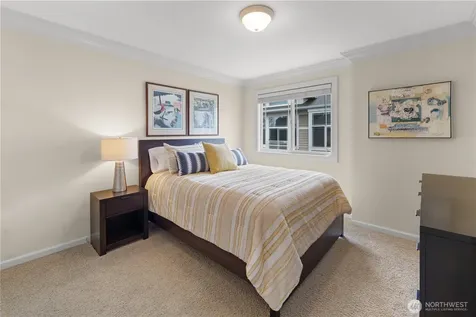 8630 113th Lane NE Kirkland WA 98033