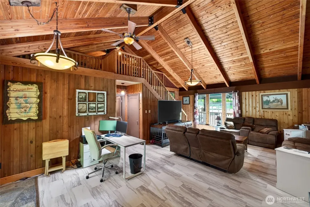 32113 98th Avenue E Eatonville WA 98328