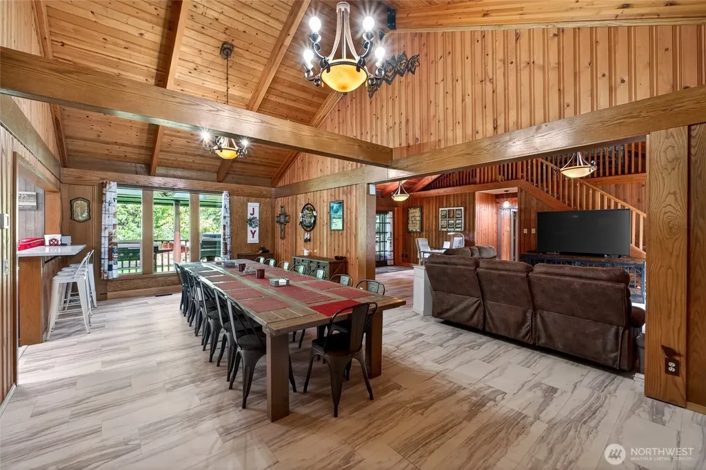 32113 98th Avenue E Eatonville WA 98328