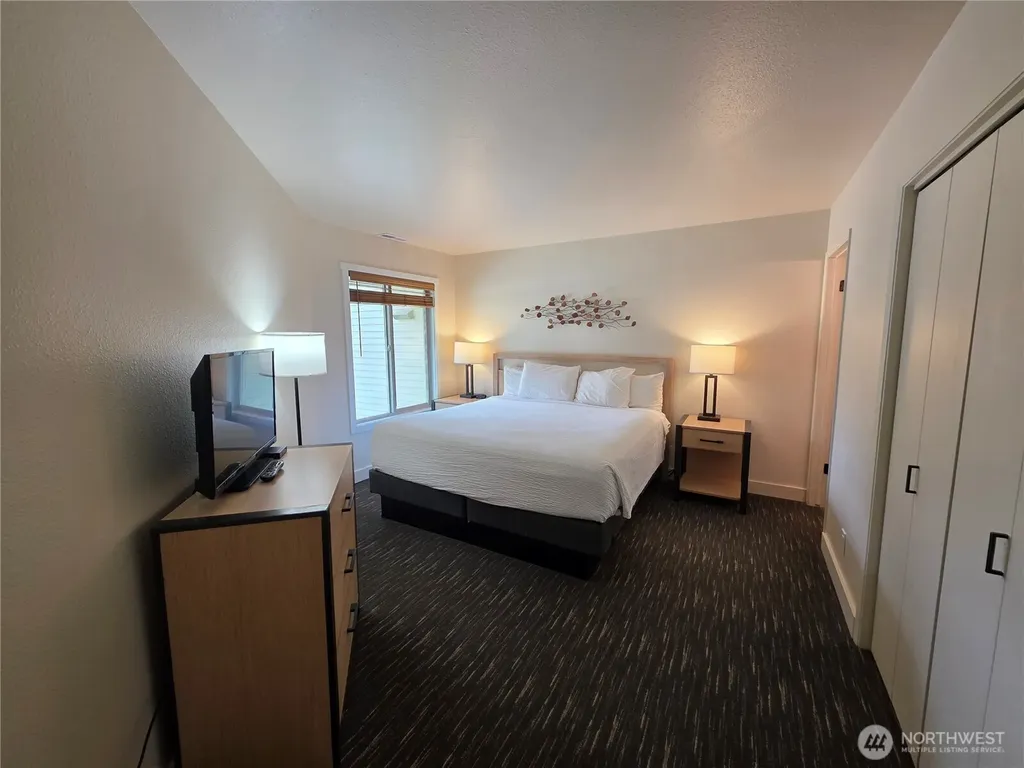 1 Lodge 609-o Manson WA 98831