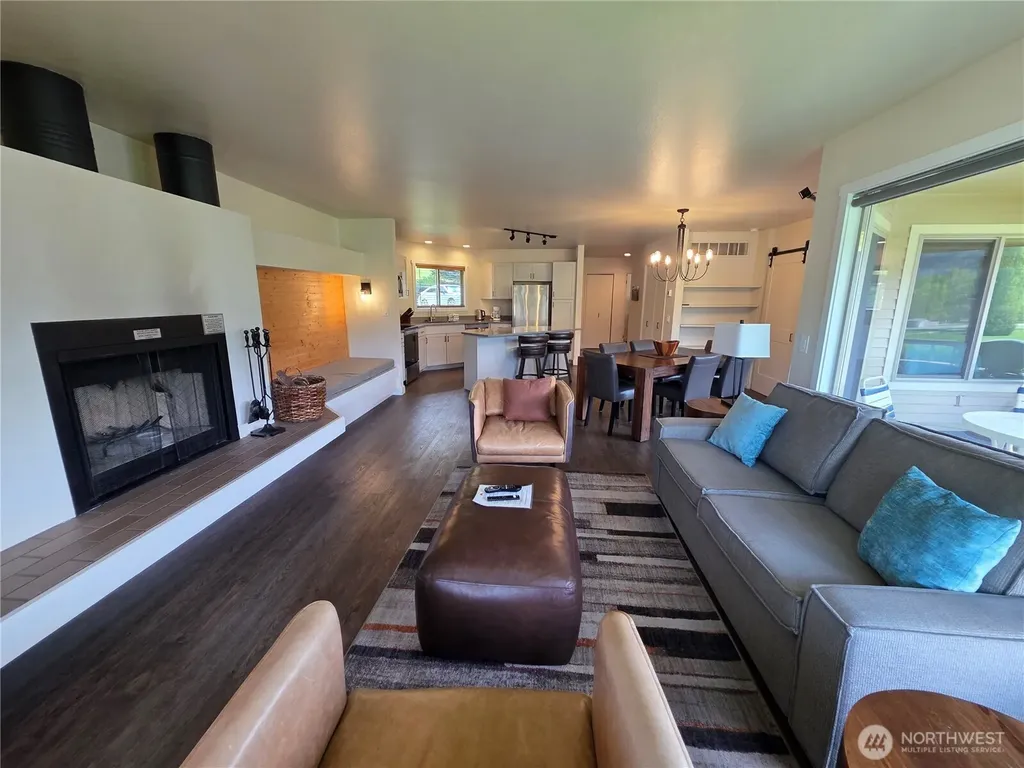 1 Lodge 609-o Manson WA 98831