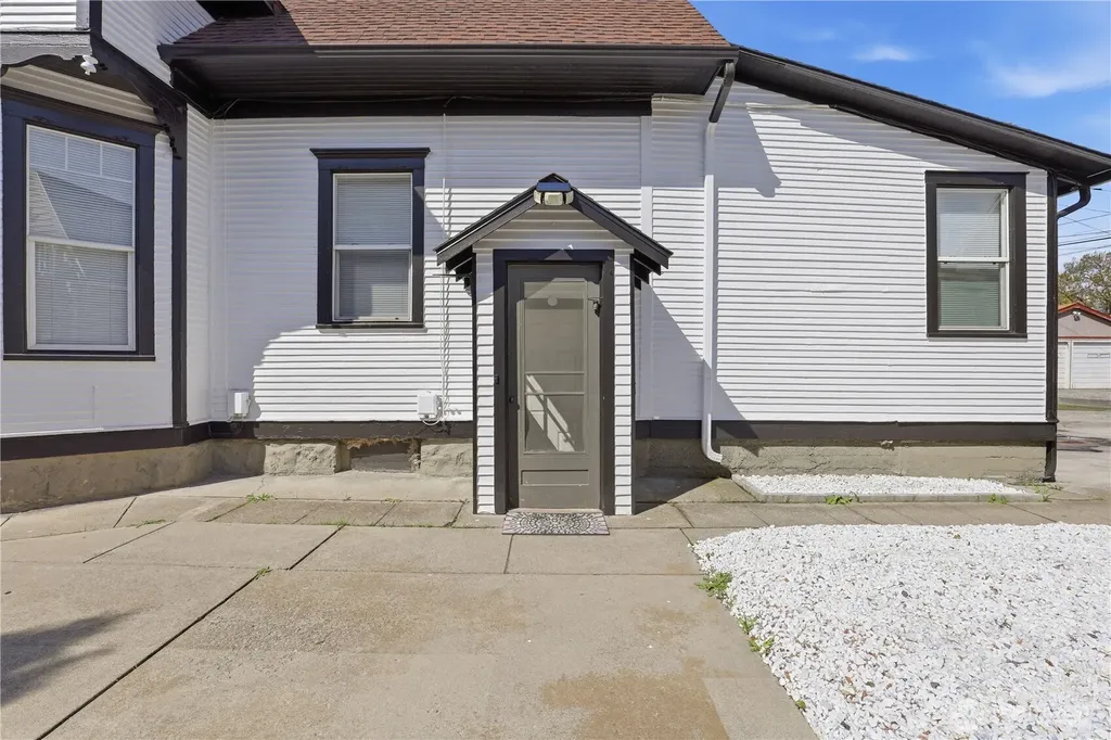 434 W Buckeye Avenue Spokane WA 99205