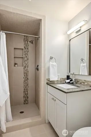 1908 122nd Avenue SE Bellevue WA 98005