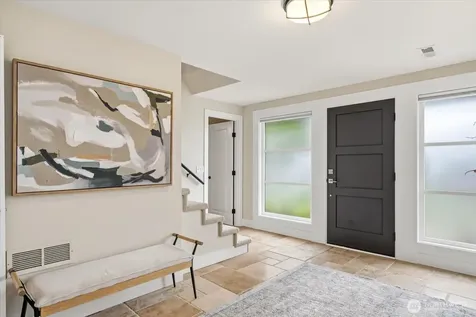 1908 122nd Avenue SE Bellevue WA 98005