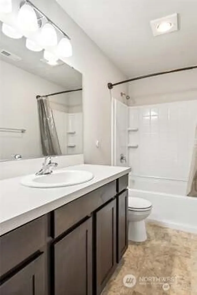 6930 Oleander Ave NE Lacey WA 98516