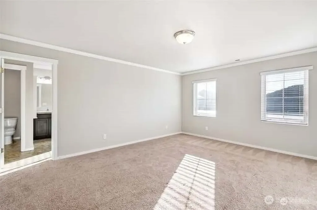 6930 Oleander Ave NE Lacey WA 98516