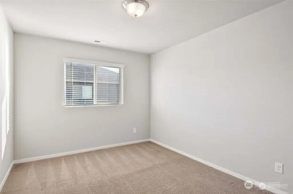 6930 Oleander Ave NE Lacey WA 98516