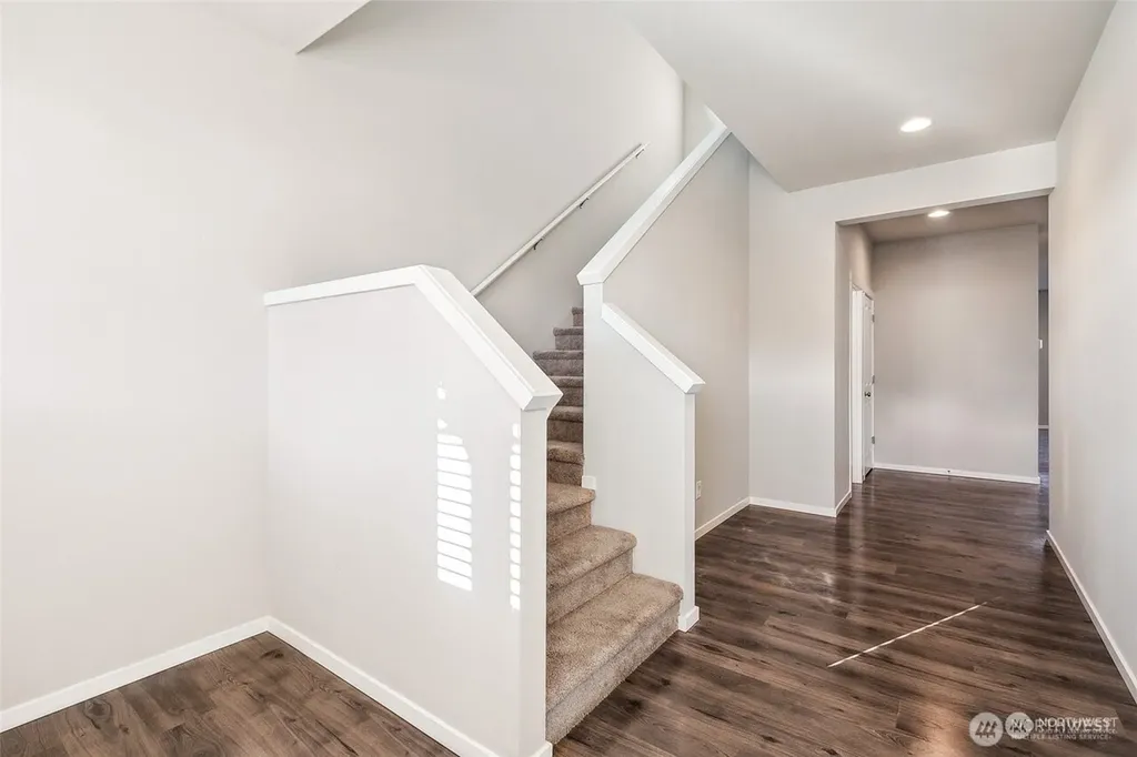 6930 Oleander Ave NE Lacey WA 98516